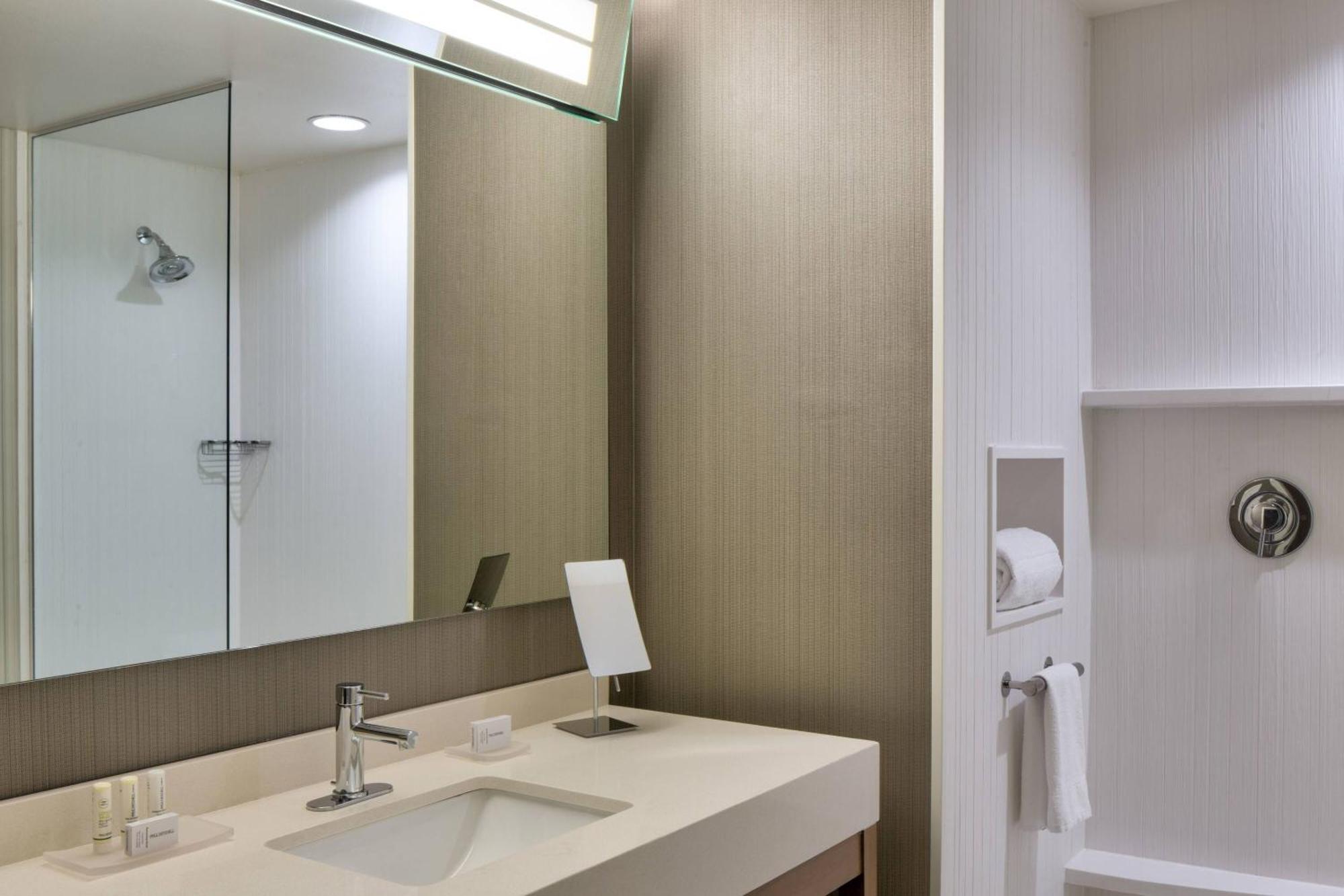 Courtyard By Marriott Houston Northwest/Cypress Hotel Bagian luar foto